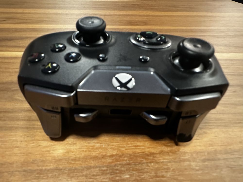 Razer Wolverine Ultimate