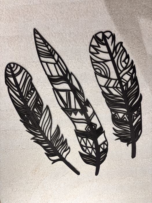 Dekoracja ścienna/ obraz ażurowy na ścianę/ pióra drewniane