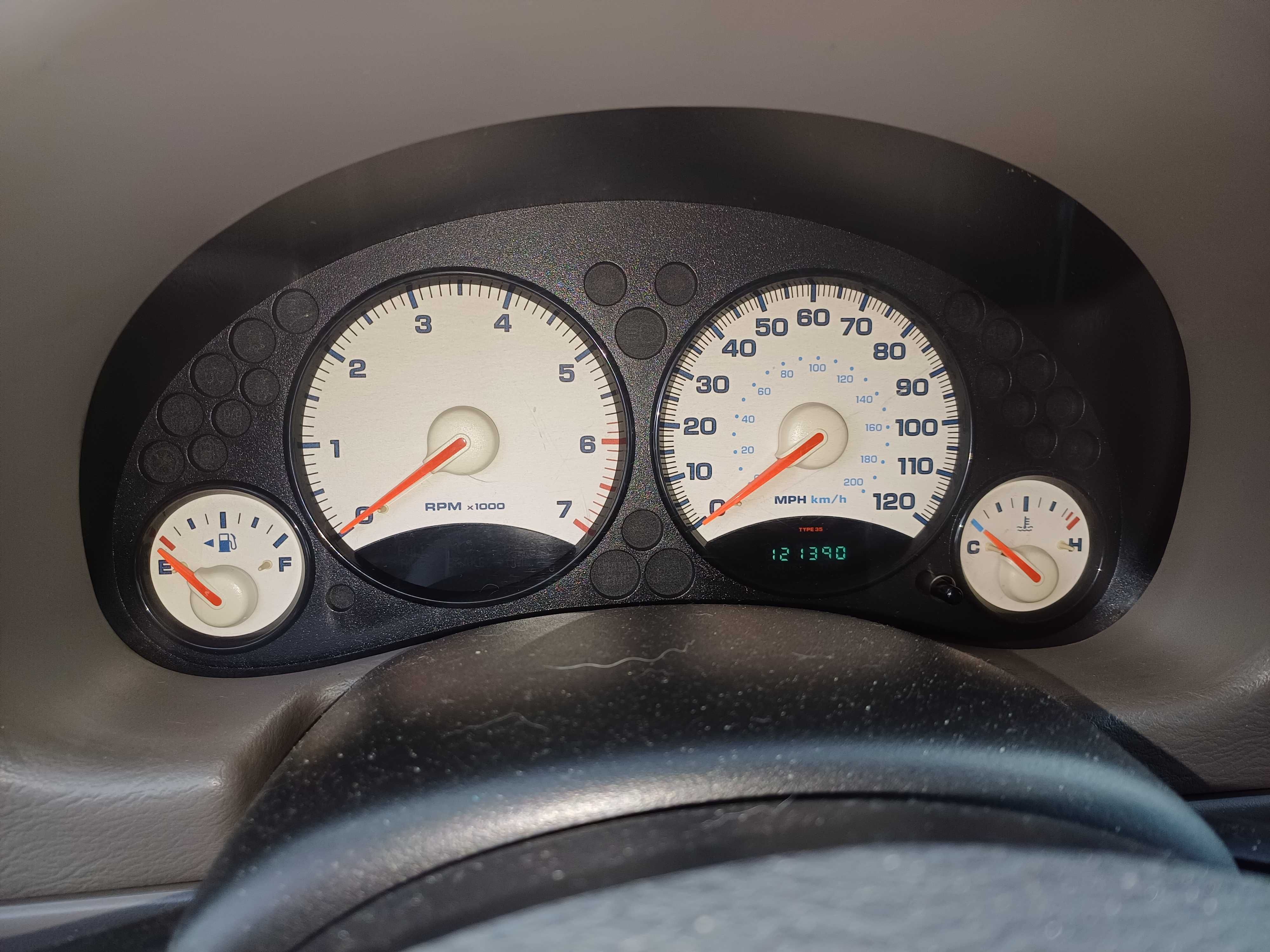 Jeep Libety 3.7 2004 r