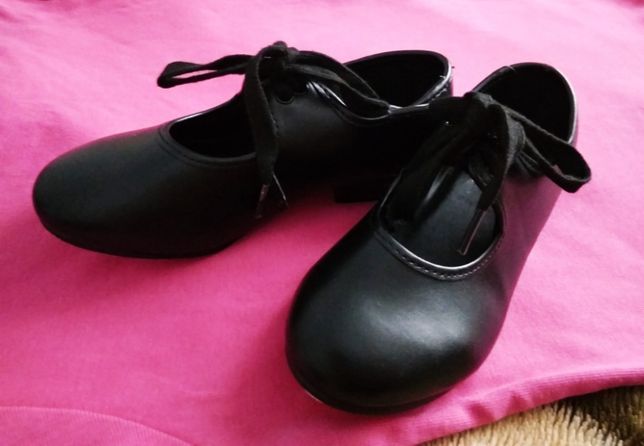 Танцевальные туфли для маленьких