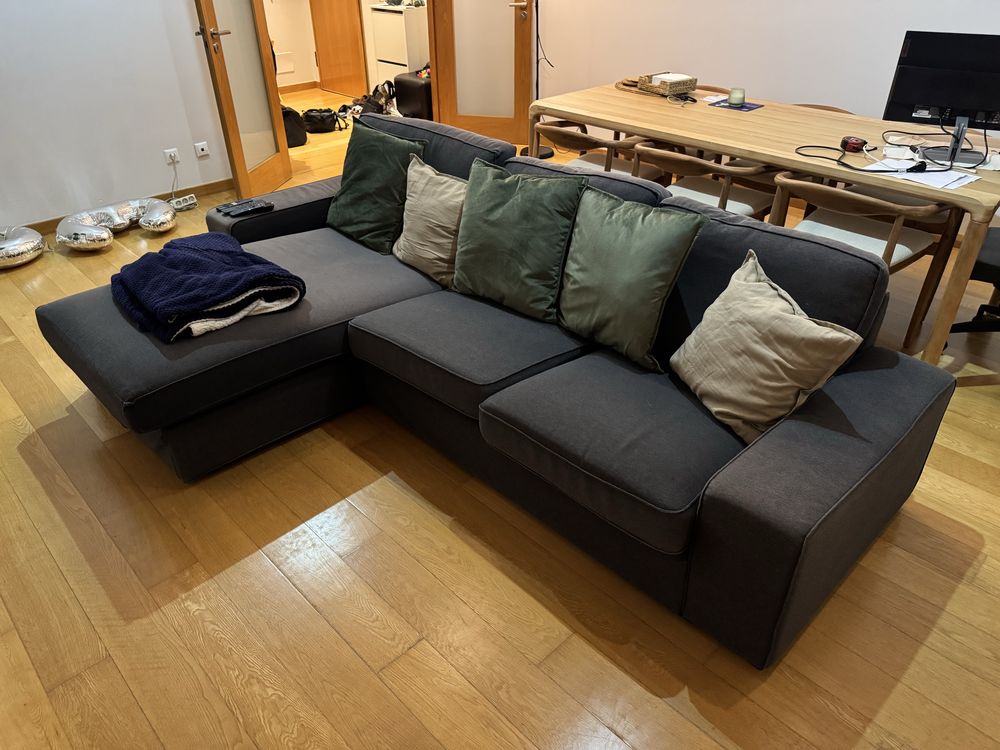 Sofá ikea Kivik 3 lugares com chaise longue