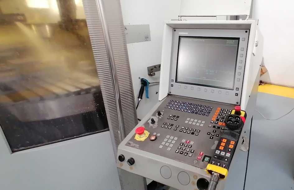 Centro de Maquinação 4 eixos DMU 60T