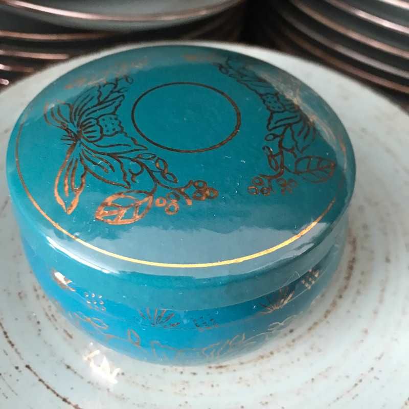 Chińska porcelana zestaw kawowy dzbanek filizanki cukierniczka