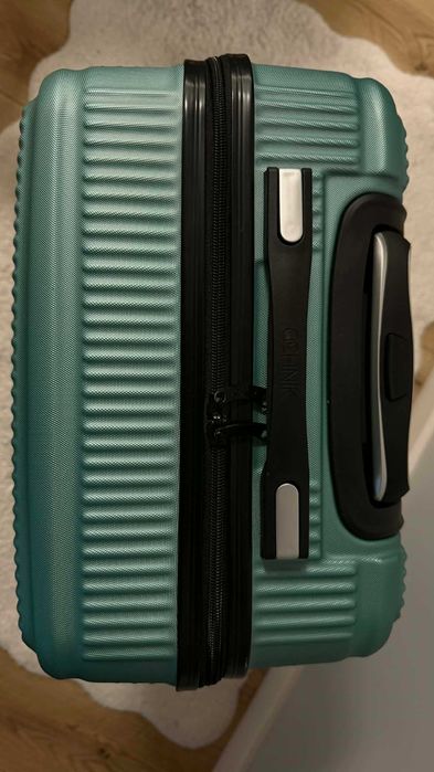 Walizka podróżna na kółkach z OCHNIK - okazyjna cena