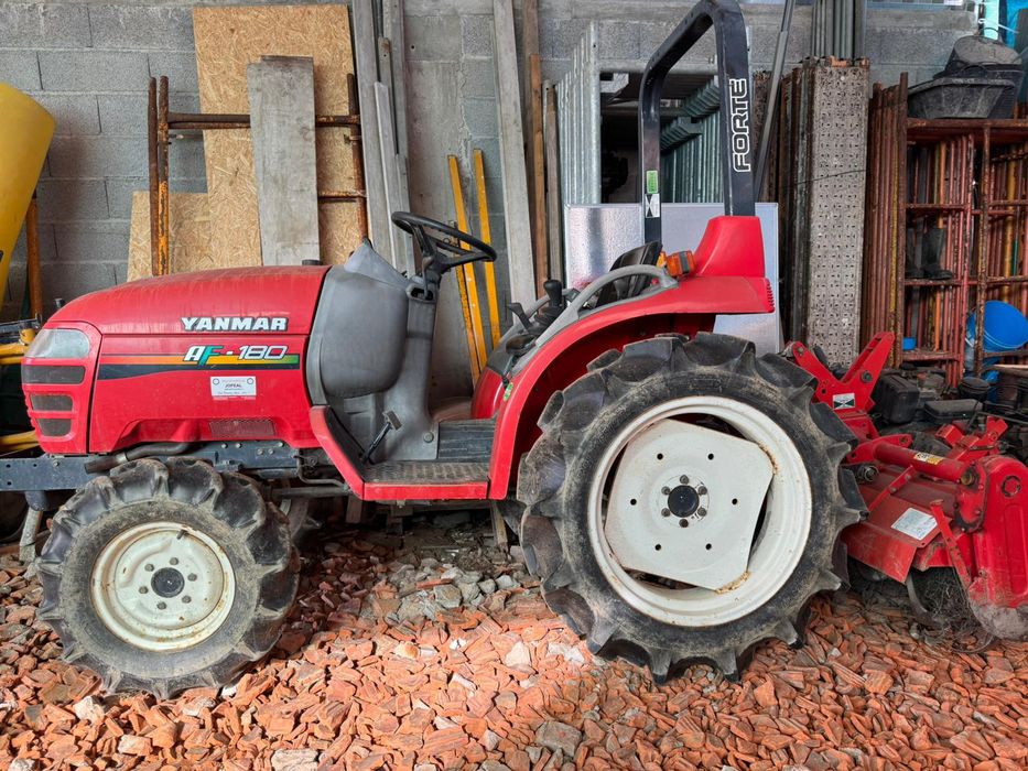 Trator Agrícola s/matrícula