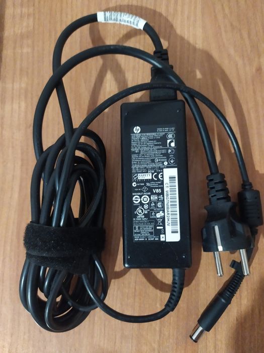 Продам зарядку на ноутбук Hp