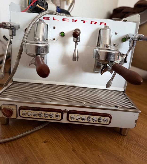 Кофемашина Elektra