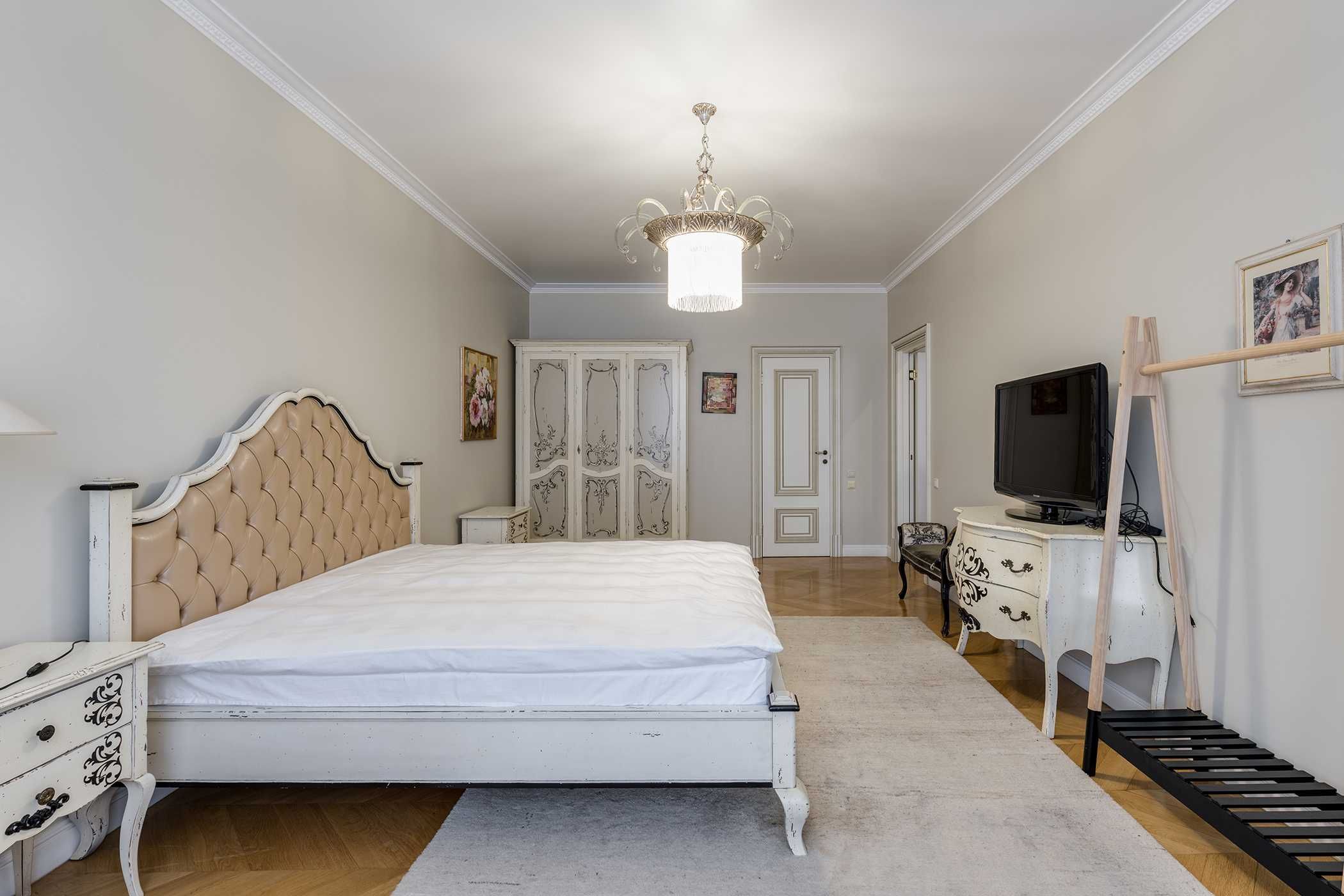Оренда, вул. Жилянська, 59, 5 кімнат, 330 м², Kiyv rent apartment