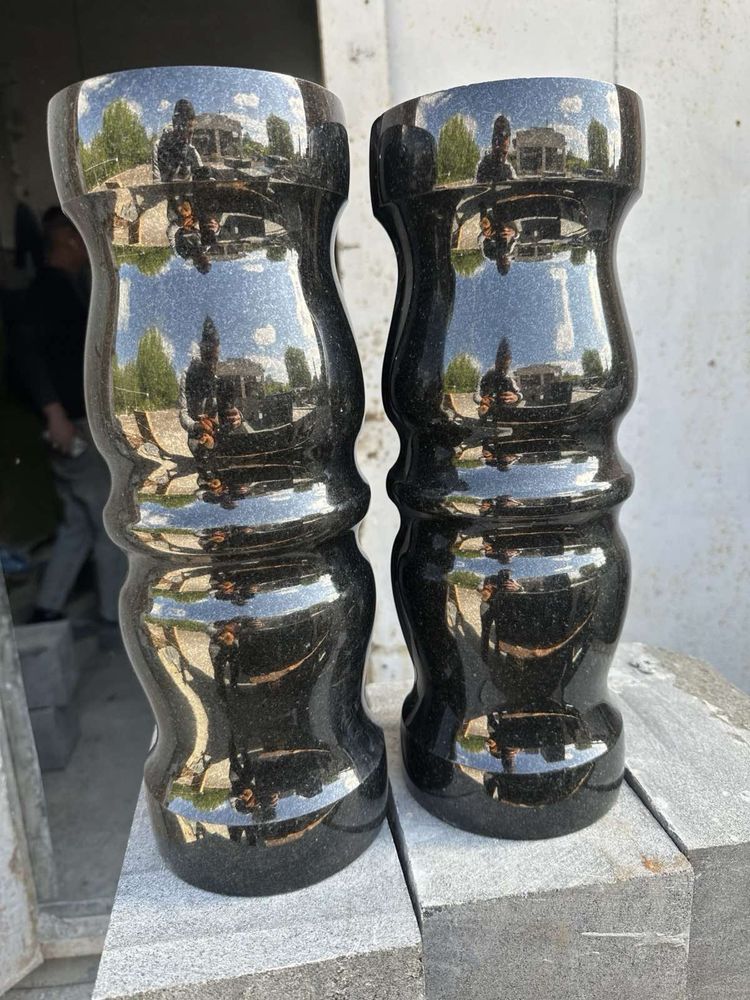 Вази , ніжки, кути, балясини, колони