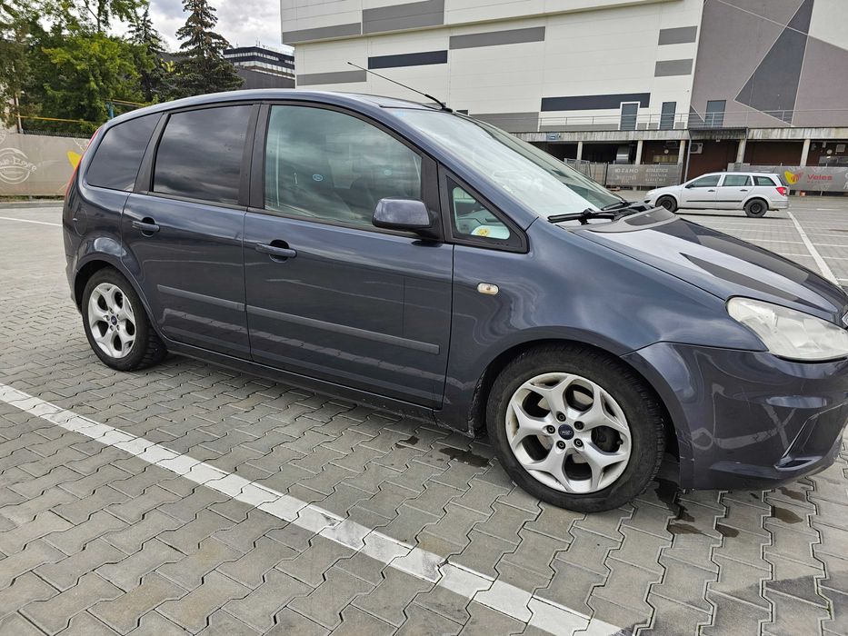 Продається автомобіль Ford C-MAX від власника.