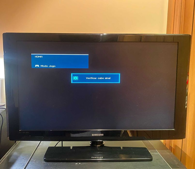 Samsung LE40N87BD – TV LCD 40” (Com Pequeno Problema na Alimentação)