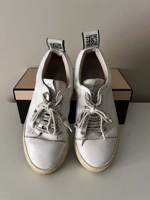 Tenis marca Josefinas