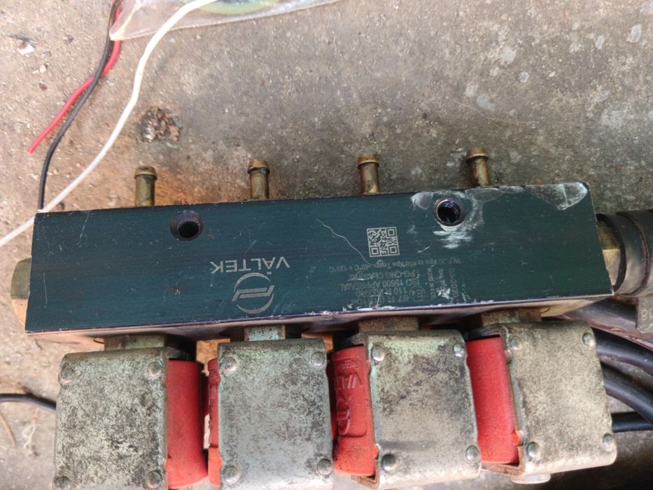 Комплект ГБО полный комплект баллон Atiker Tomasetto GoFast 200 Valtek