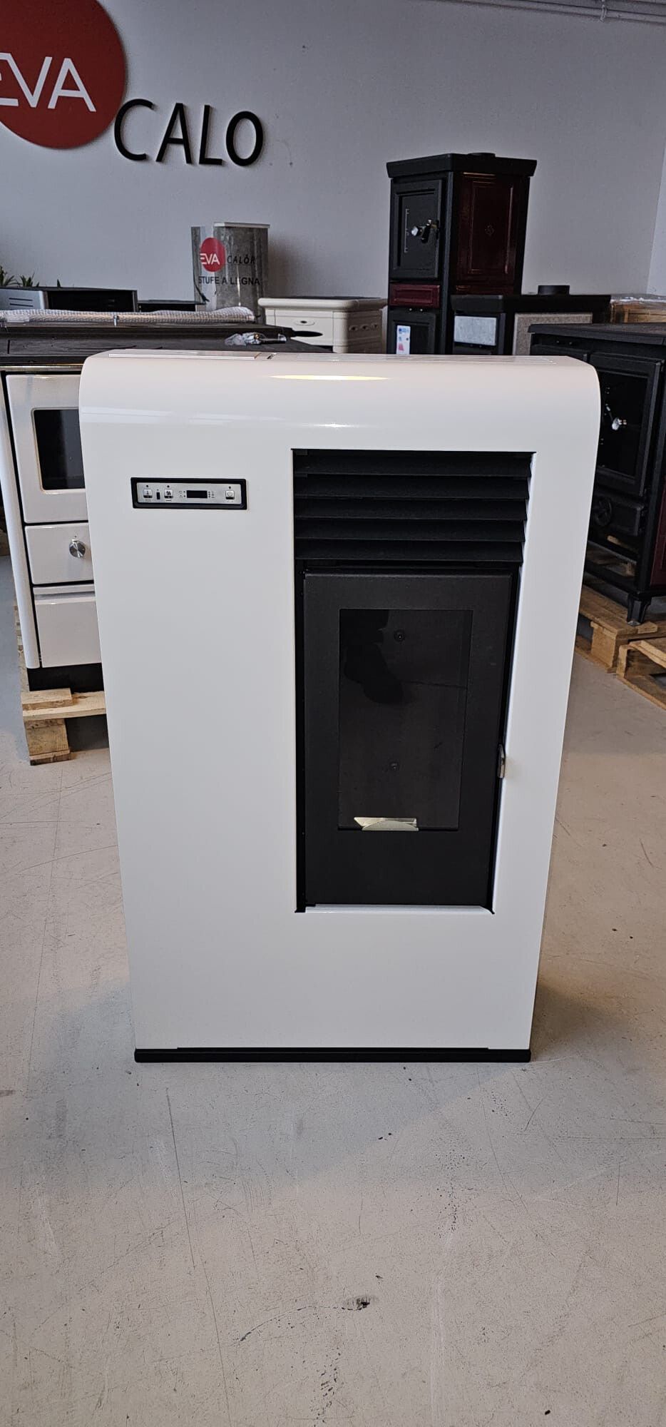 Piec piecyk kominek na pellet typu SLIM Eva Calor Zita 7,5 kW