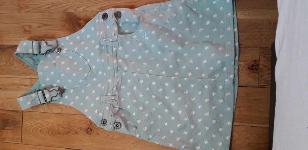 Ubrania 122 sukienka dresy bluza koszula