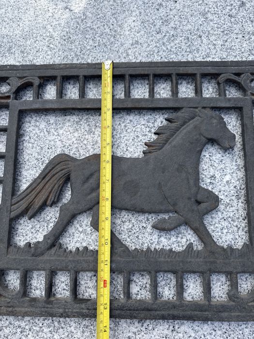 Stara żeliwna wycieraczka z koniem 58/35 cm koń