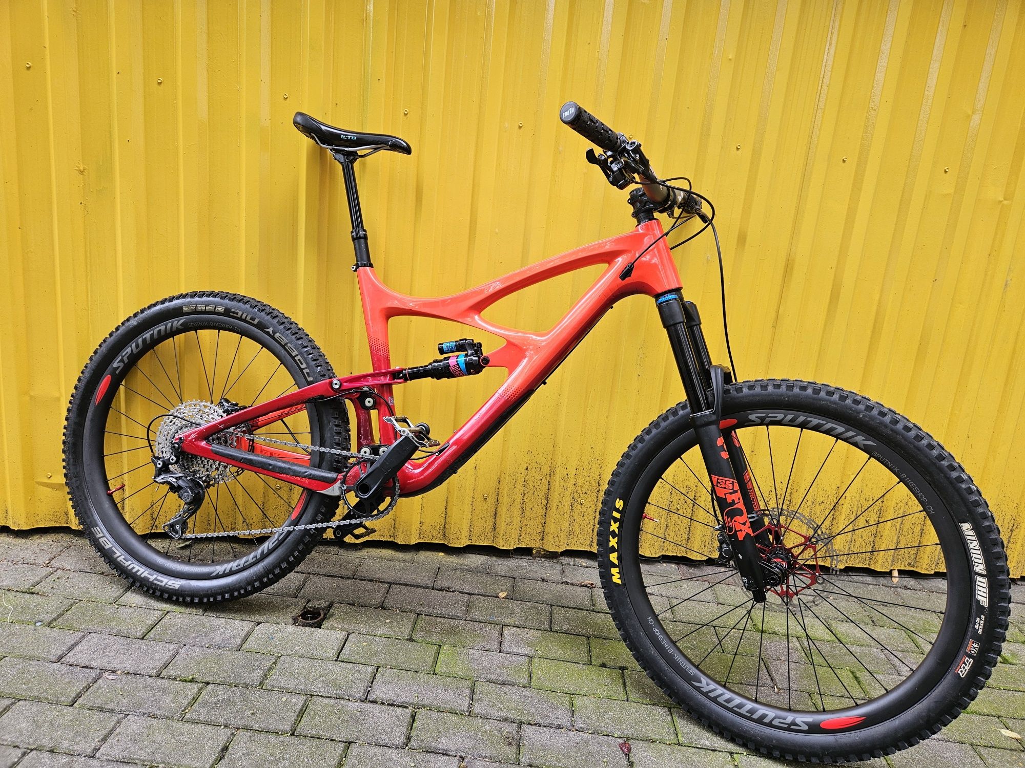 Rower enduro Ibis Mojo HD4 Carbon XL koła carbon 27,5 dt swiss 240