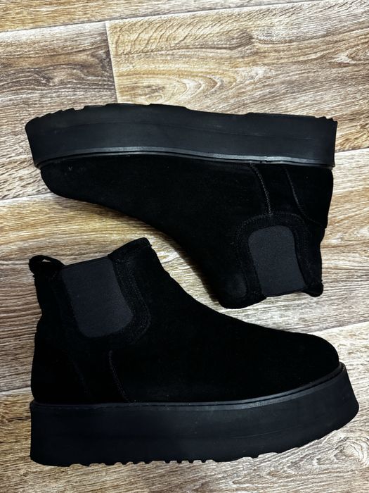 Жіночі уги 42 розмір