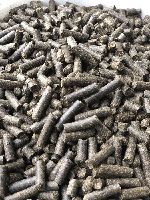 Пелети з відходу соняшника