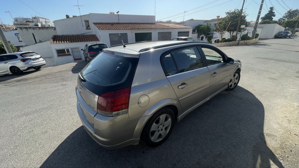 Opel Signum 2.2 DTI (CDI) 125 cv, de 2003