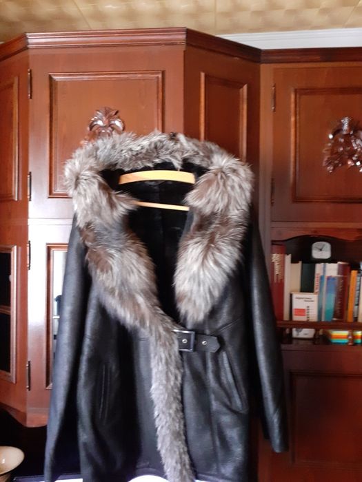 Nowy Korzuch damski z lisem naturalnym i z kapuzą