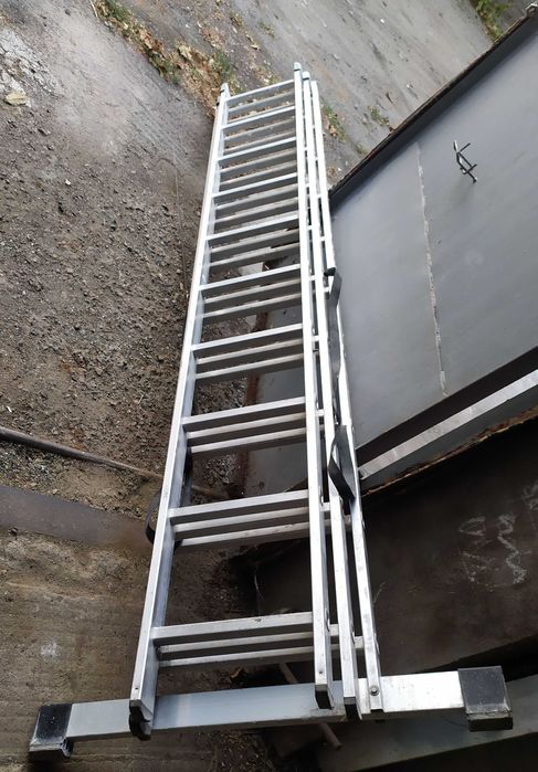 Драбина алюмінієва 3х10, розкладна, стрімянкка