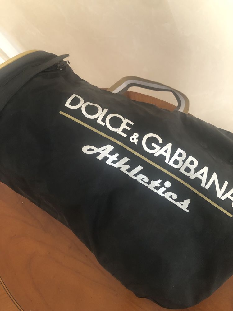 Продам мужские кросовки новые оригинал Dolce Gabbana куплены в Symbol