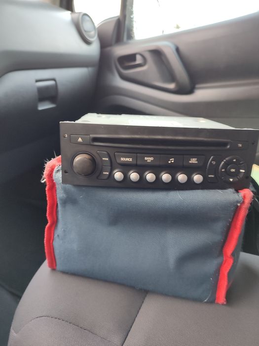 Auto rádio Peugeot citroen RD 45 + radio original Mercedes w 203