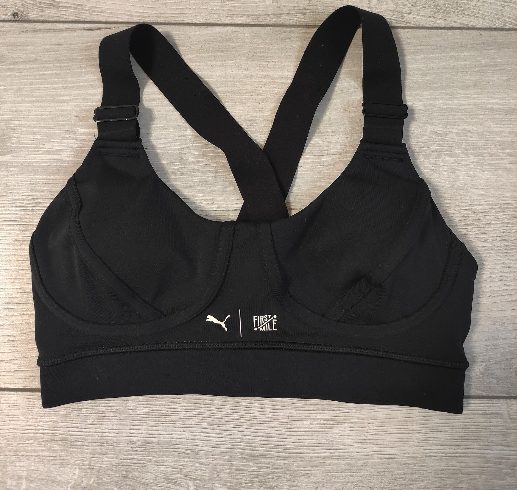 Шикарный спортивный топ- корсет для девушки Puma First Mile