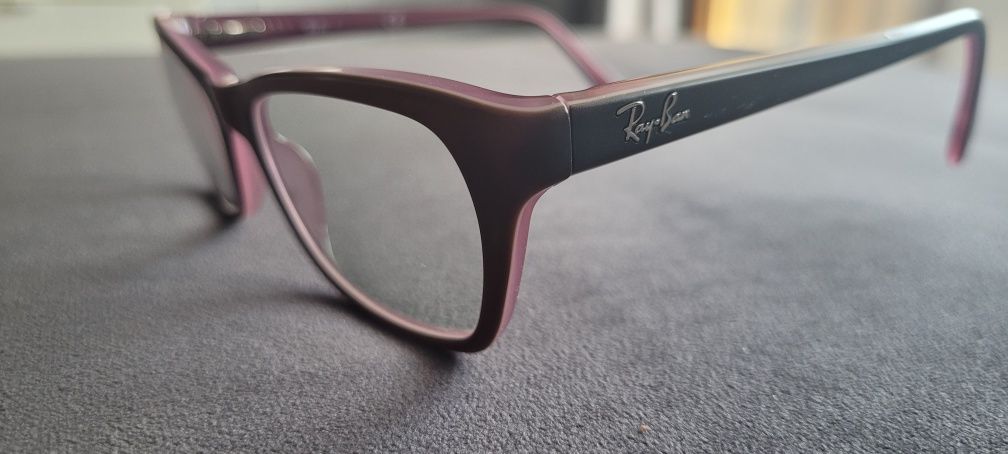 Ray-Ban oparwki do okularów  korekcyjnych RB5298