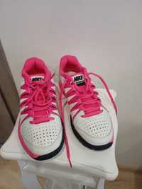 Buty sportowe damskie Nike rozm.40