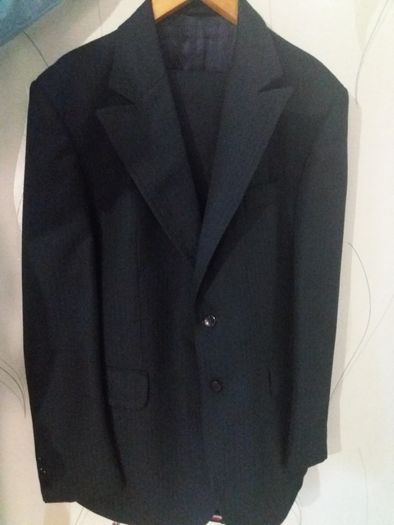 Новый мужской костюм тёмно-синего цвета, производство Польша, размер52