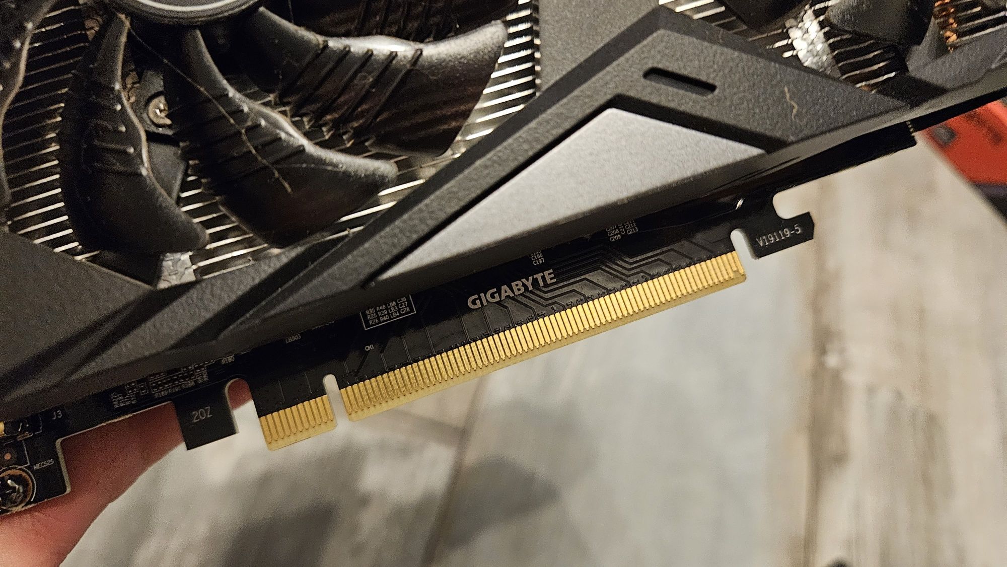 Видеокарта Gigabyte 1660 ti 6 gb