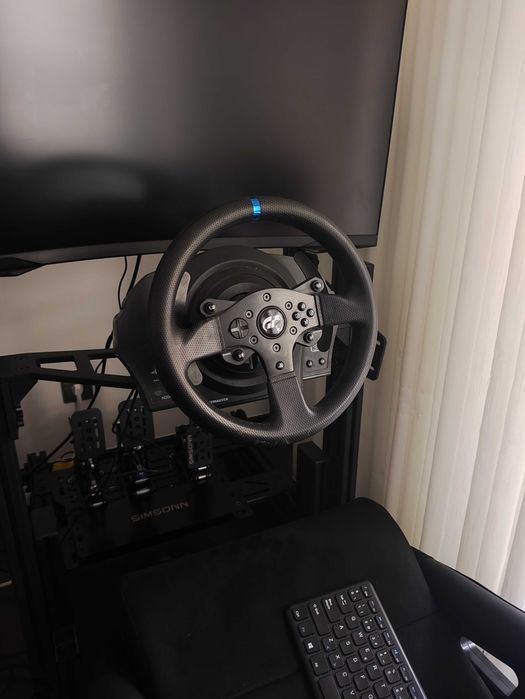 Volante + pedais Thrustmaster T300RS GT Edition
