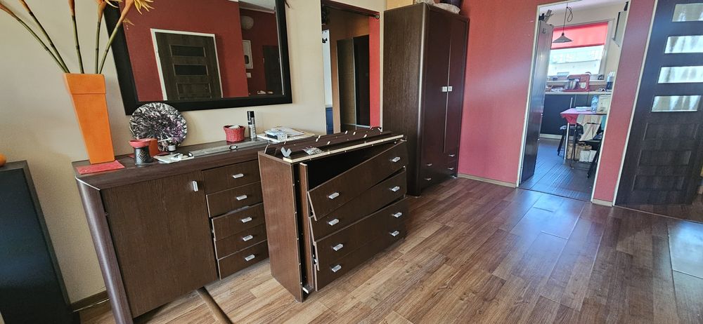 Szuflady oddam za darmo. Do wymiany prowadnice szuflad.