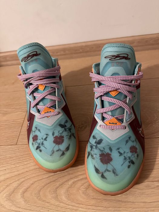 Nike Lebron XVIII Low r. 43 floral turkusowe, r. 43