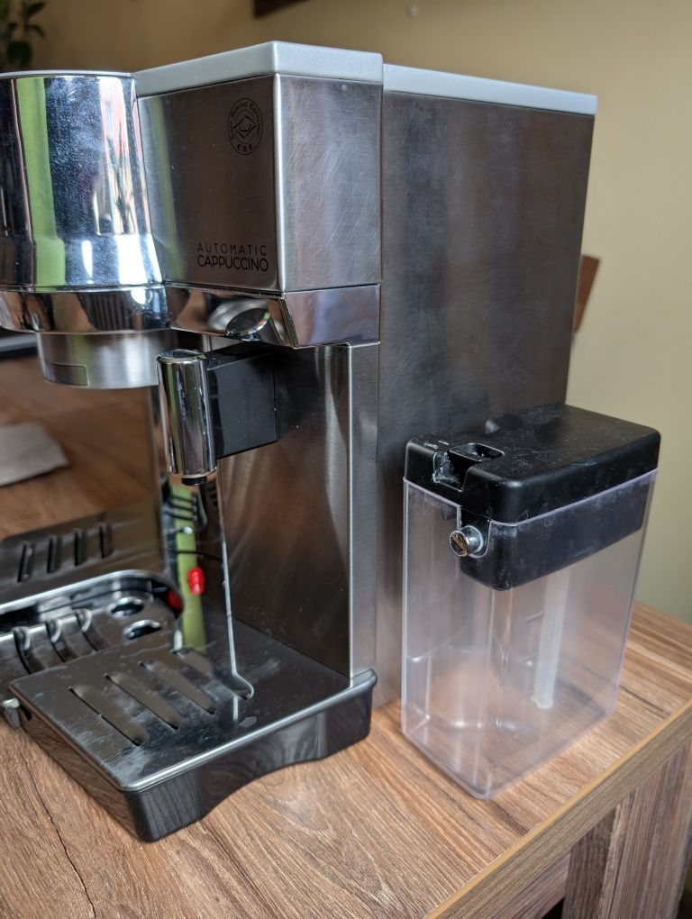Ekspres kolbowy DeLonghi EC 850.M srebrny
