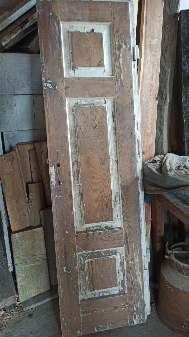 Stare drzwi do renowacji