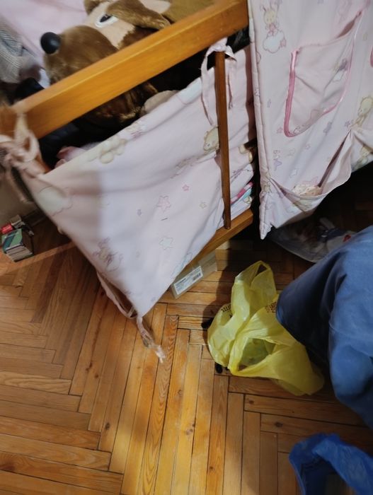 Дитяче ліжечко з матрасиком