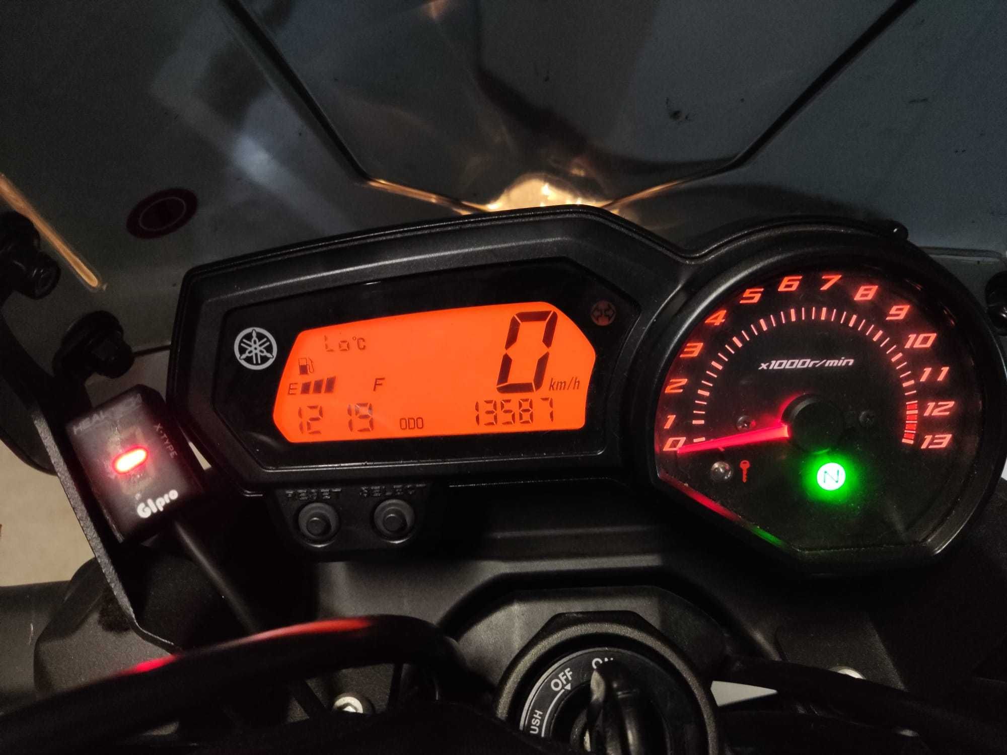 Yamaha Xj6N (57Kw) de 2012 com 14000km