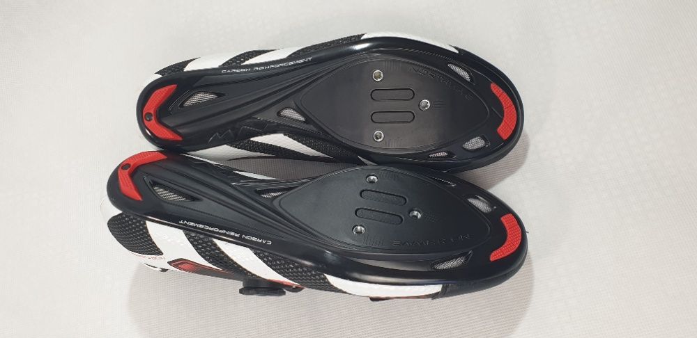 Nowe buty kolarskie, rowerowe Northwave Sonic 2 Plus, Prawy 40, lewy41