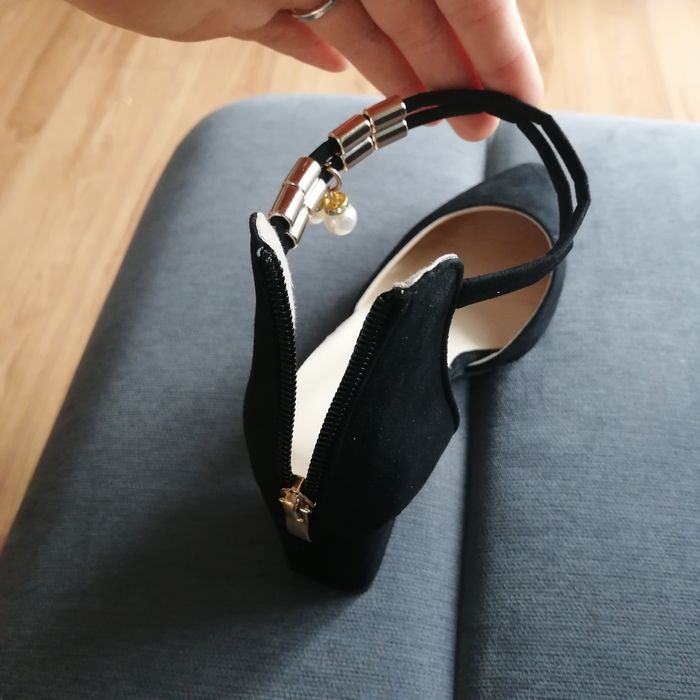 Czółenka buty sandały 38 nowe czarne pasek perełki