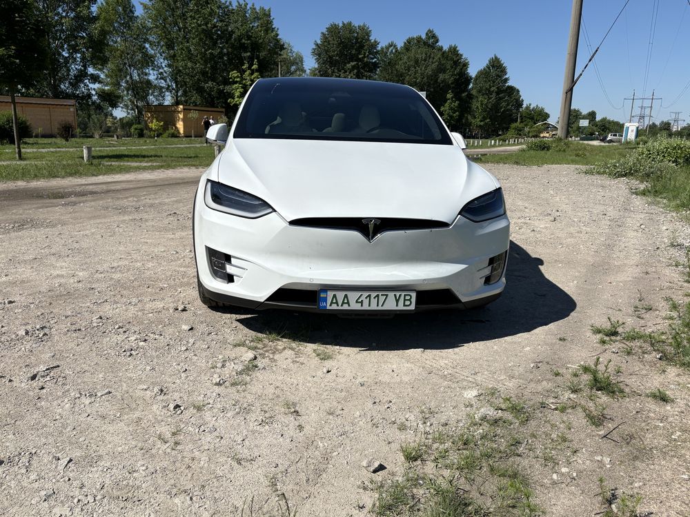 Tesla Model X 2017