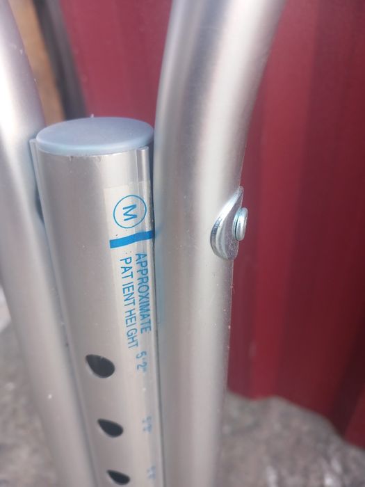 Продам милиці з ходунками