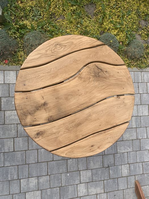 Dębowy stolik z metalowymi nogami stół kawowy okrągły