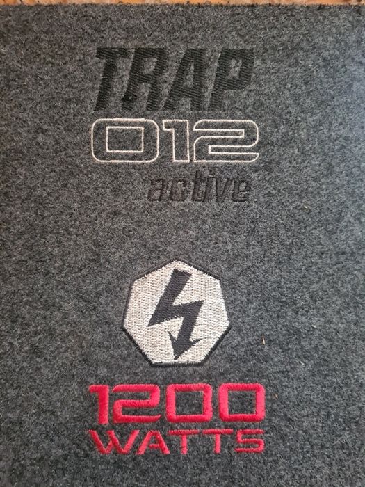 Автосабвуфер FLI Trap 12 Active F6 active