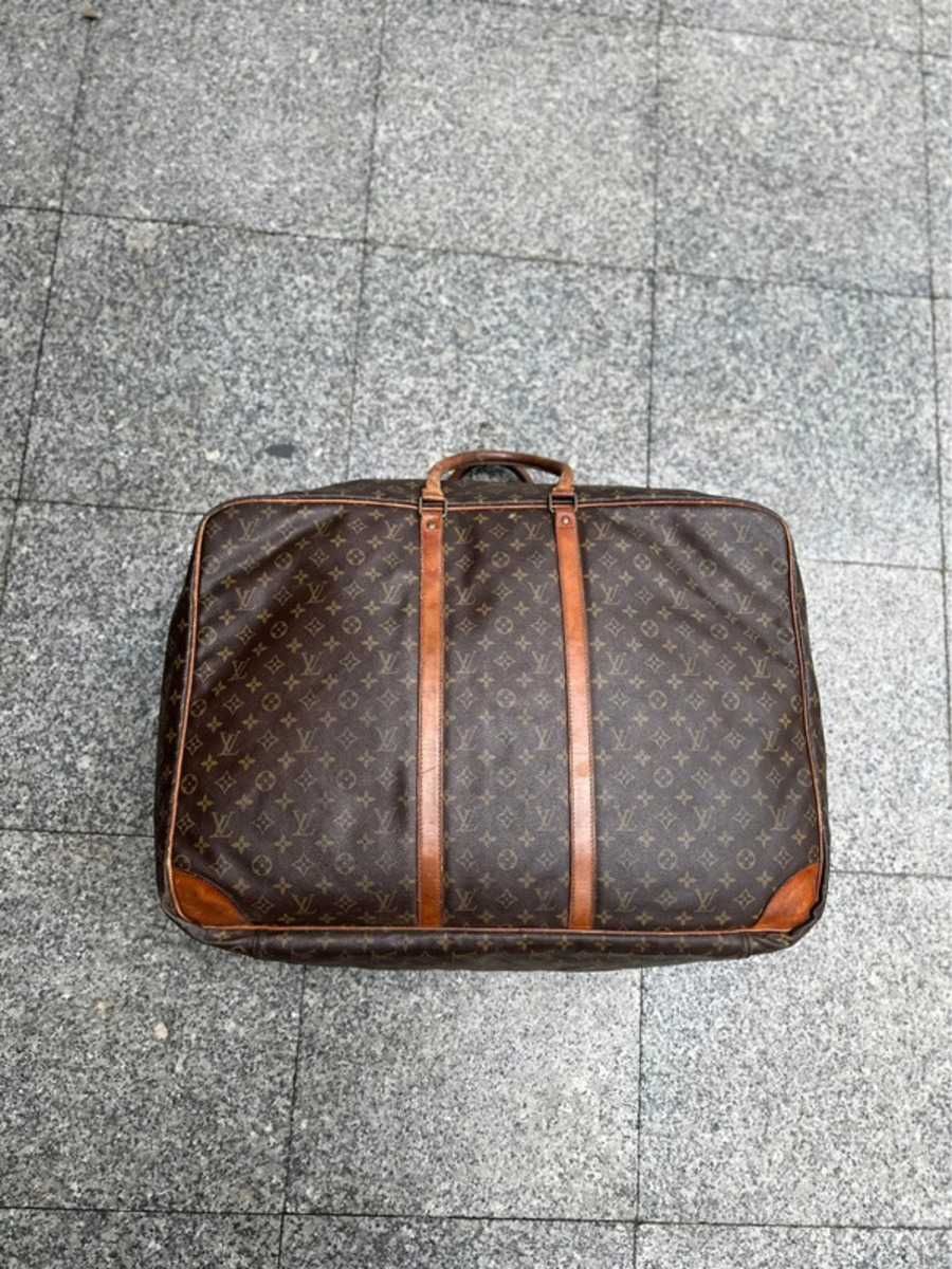 Louis Vuitton walizka sirius 70