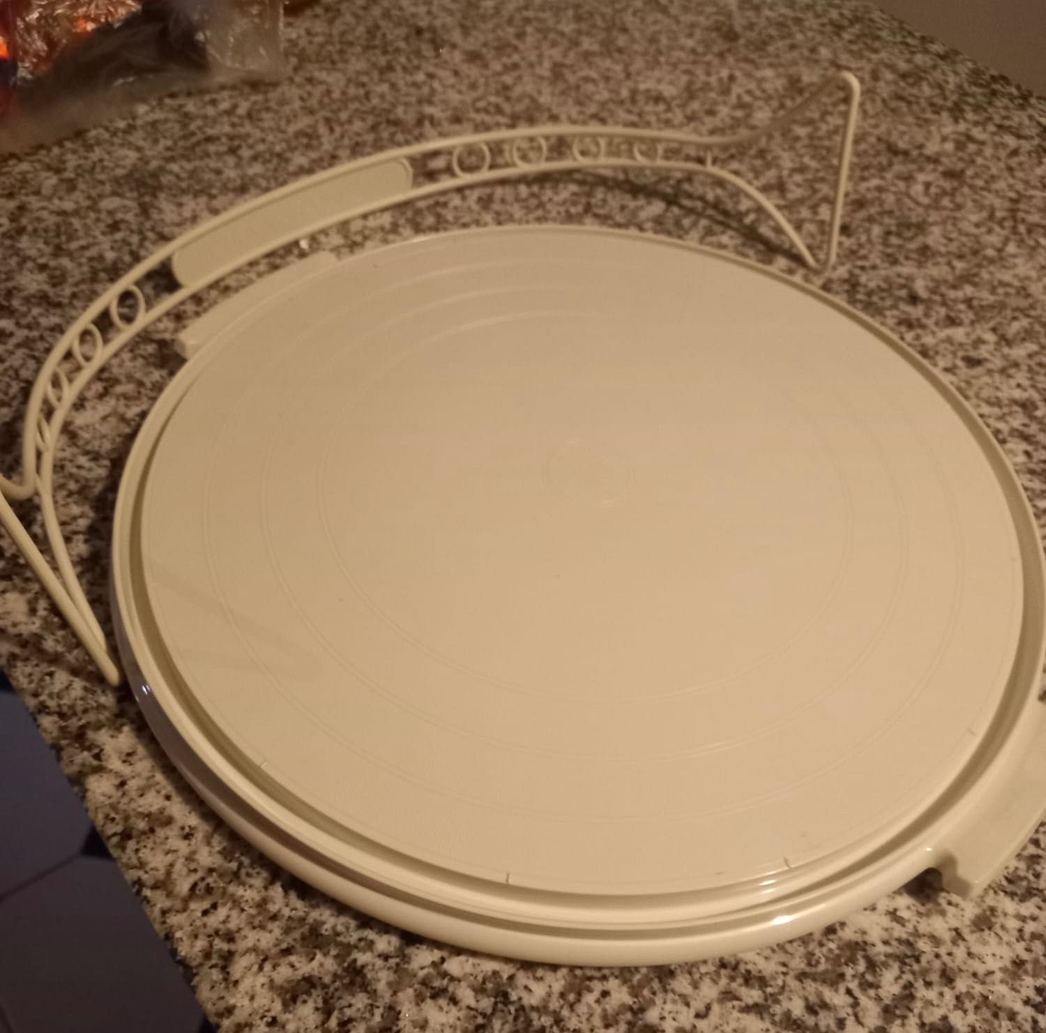 Boleira e prato giratório - pouco uso, Tupperware