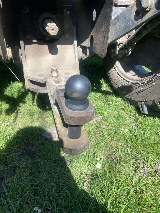 Палець з яблуком 30 мм для трактора з різьбою фаркоп навісне