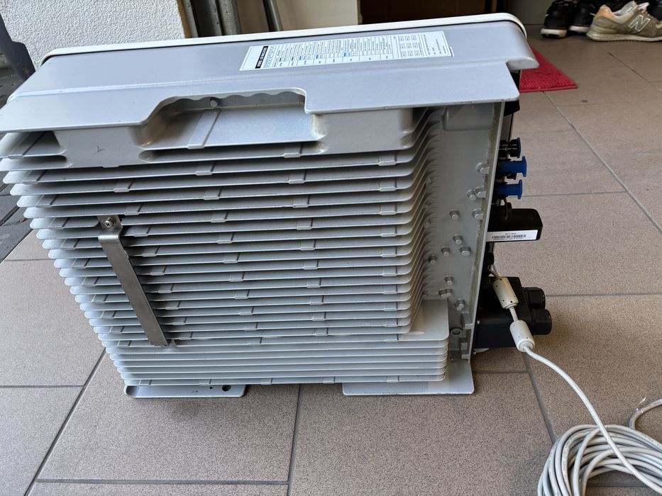 Falownk  hybrydowy 5KW ET